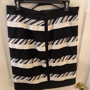 White House Black Market Women’s Black White Tiered Straight Pencil Skirt Sz 10